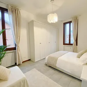 Gris Apartment: Venice Apartamento